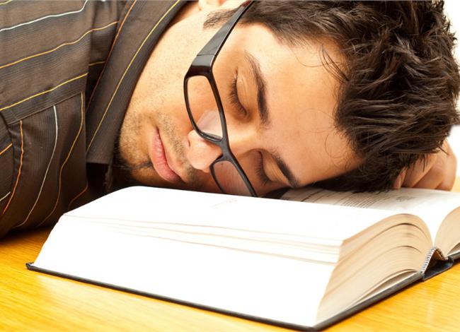 Ανεπαρκής ο ύπνος του Σαββατοκύριακου